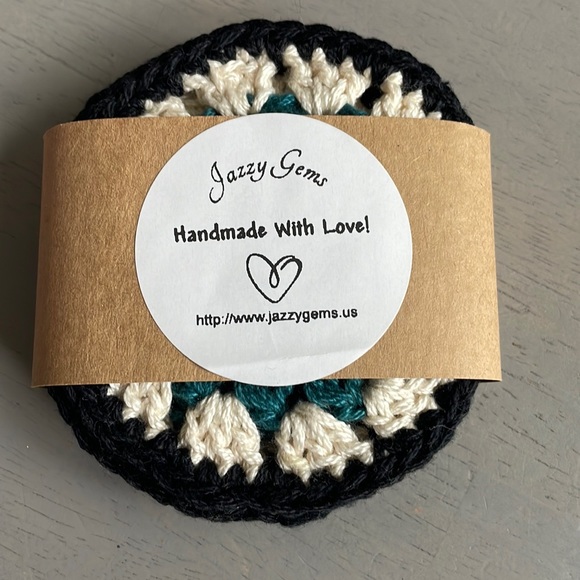 4 Crochet Coasters Hand Crafted - Set of 4 - 100% Cotton - Made by Seller - Picture 9 of 10